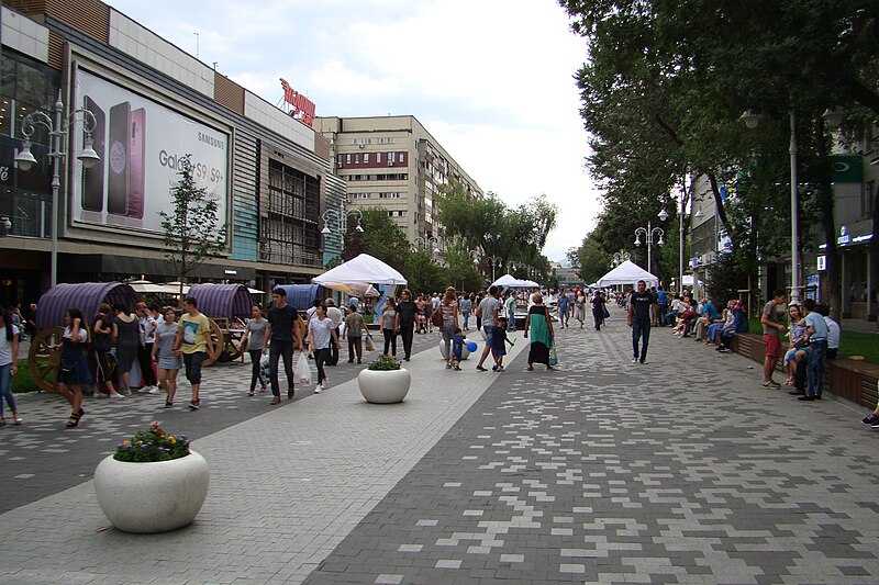 Arbat shopping street