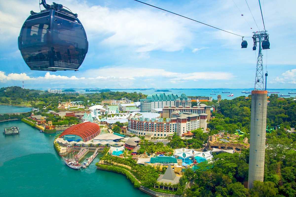 5-Day Singapore Highlights with Gardens by the Bay and Sentosa travel package